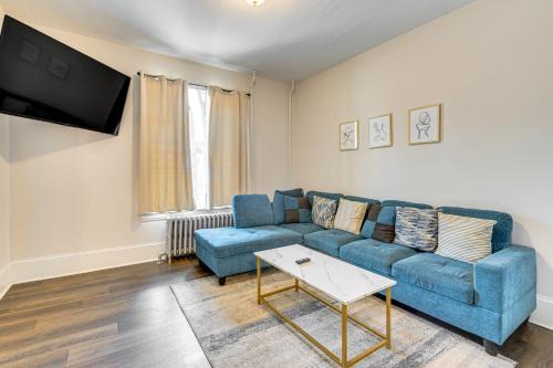 Stroudsburg Casa | 1 Block to Stroudsburg Main St Chic Townhome