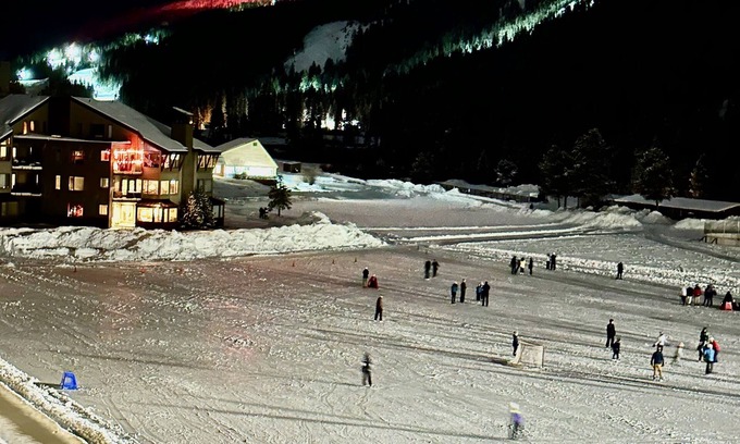 Lakeside Village Condominio | 1 BR 2 Bath Condo - sleeps up to 6 - 180º Lake, Mtn & Ski Slope Views
