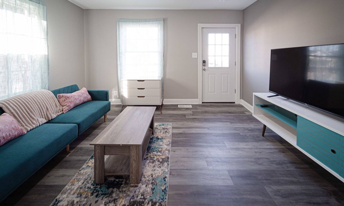Evansville Casa | 1 BR at E Tennessee St.