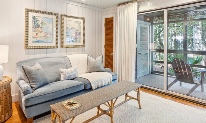 West Beach Village Villa | Cómoda casa de campo se encuentra con lujo - ¡2 minutos a pie hasta la playa!
