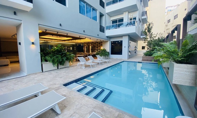 La Arboleda Apartamento | 1 Br Naco/Downtown/Top Location/Pool/Gym