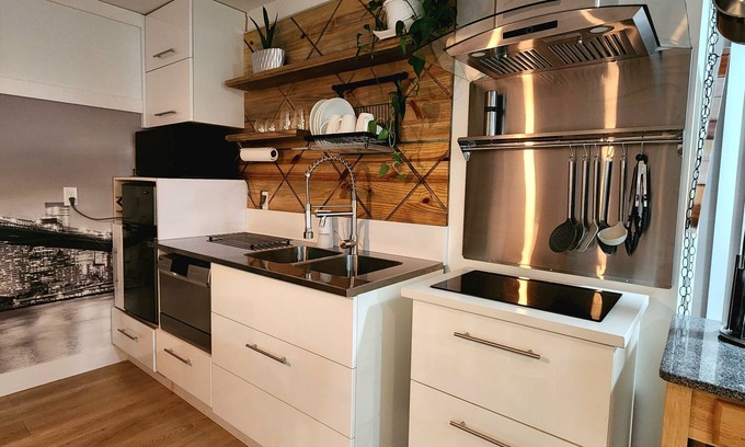 Abbotsford Casa | 1 - BR Travellers Basement Suite.NO Cleaning fee, Sumas Mountain Rd,Abbotsford