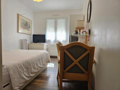 Quincy-Voisins Casa | 1 Chambre pour 2 personnes "Chez l'habitant" maison possède un petit chien