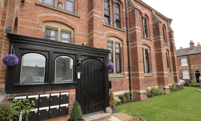 Chester Cabaña | 1 Chapel Place
