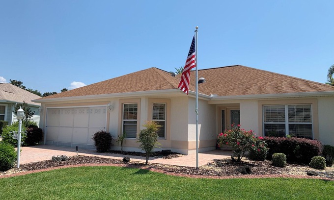 Briar Meadow Cama Y Desayuno | 1 Guest Bedroom in 3 Bedroom Primary Residence in The Villages, FL