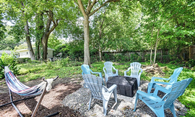 Hampton Casa | 1 Mi to Beach: Home w/ Patio & Grill in Hampton!