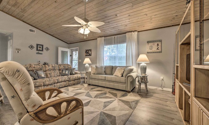 Crystal River Casa | Crystal River Home w / Dock 1. 2 millas para el lanzamiento del barco
