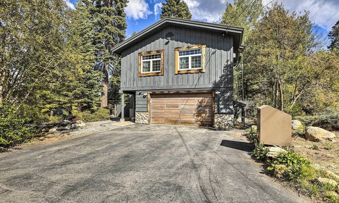 Comstock Acres Casa | 1 Mi to Commons Beach: Tahoe City Getaway!