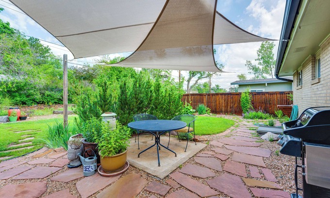 Baseline Sub Casa | < 1 Mi to CU Boulder: Home w/ Fenced Yard!