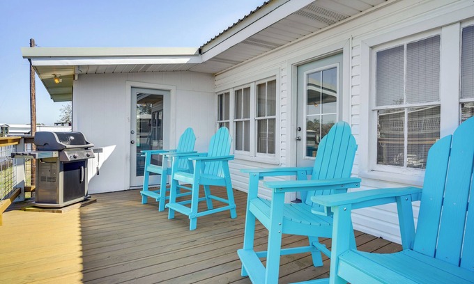 Cypremort Point Cabaña | 1 Mi to Cypremort Point: Waterfront Gem w/Dock!
