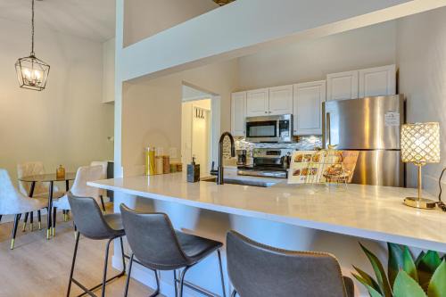 Castle Rock Apartamento | 1 Mi to Dtwn Condo with Pool Access in Castle Rock