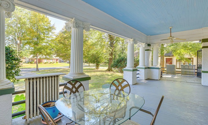 Meridian Cabaña | 1 Mi to Dtwn Meridian: Historic Home w/ Porch!