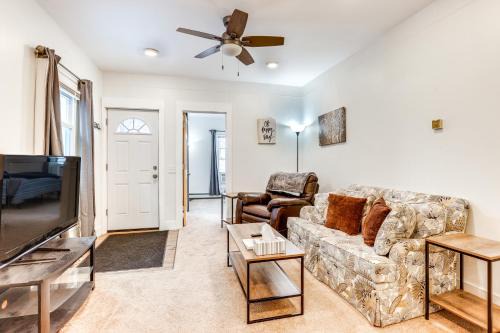 Corning Apartamento | 1 Mi to Dtwn Pet-Friendly Corning Retreat