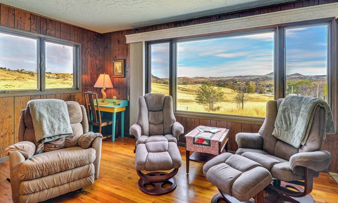 Thermopolis Casa | 1 Mi to Hot Springs State Park: Rustic Wyoming Gem
