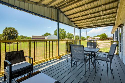 Kingston Casa | 1 Mi to Lake Texoma Peaceful Kingston Getaway