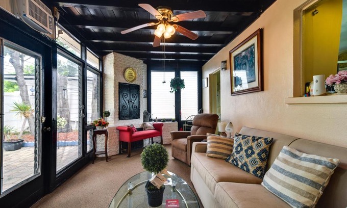 Redington Beach Casa | 1 Mi to Madeira Beach Getaway with Patio and Grill