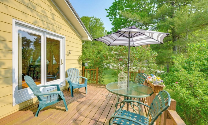 Ellsworth Casa | 1 Mi to Main St: Charming Elsworth Home w/ Yard!