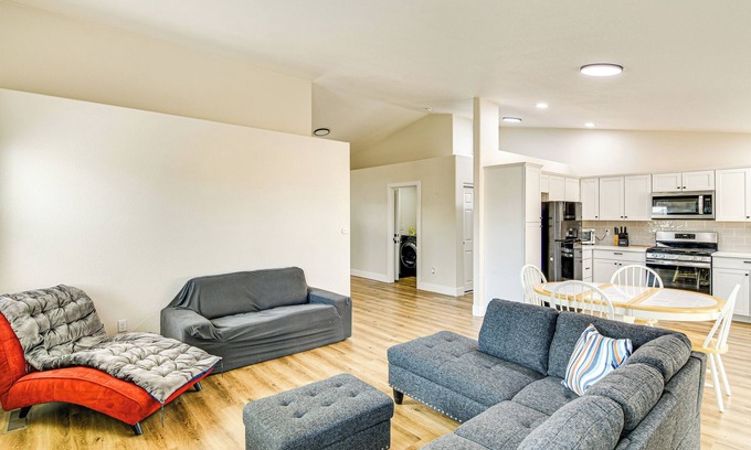 Fernley Casa | 1 Mi to Pioneer Crossing Casino: Fernley Retreat!