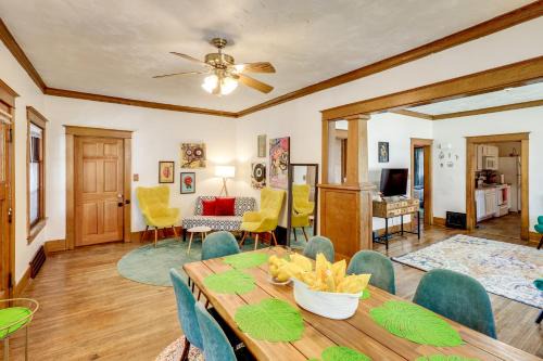 Lincoln Casa | 1 Mi to UNL Group Getaway with Game Area