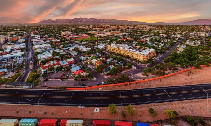 Iron Horse Historic District Apartamento | 1 Min to 4th Ave & Congress/1 BR 1 BA/Casita
