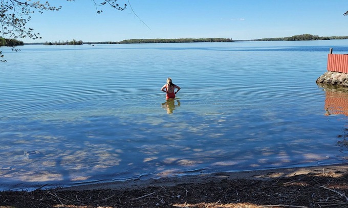 Portland Cabaña | 1 minute away from beach, family cottage getaway. Dock fishing free boat launch