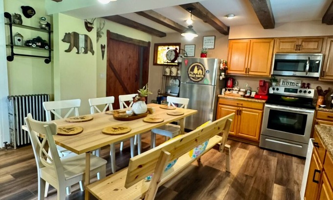 Mount Pocono Casa | 1 minute from Mount airy casino. pet’s friendly,