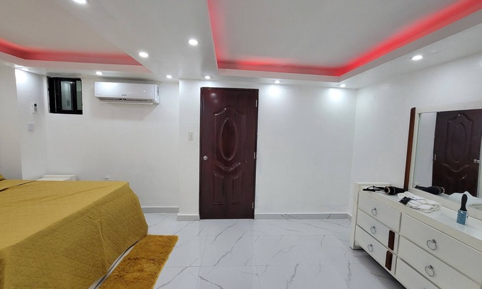 Lope De Vega Apartamento | A 1 minuto dela Sirena market, dela Lopez de vega. En piantini.