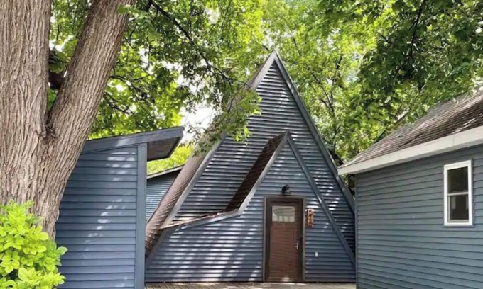Fargo Casa | 1 of a Kind Featured Fargo Home-4mindrive2Downtown