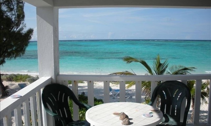 Whitby Villa | Villa privada, romántica y elegante frente a la playa en la espectacular playa de Whitby con aire acondicionado