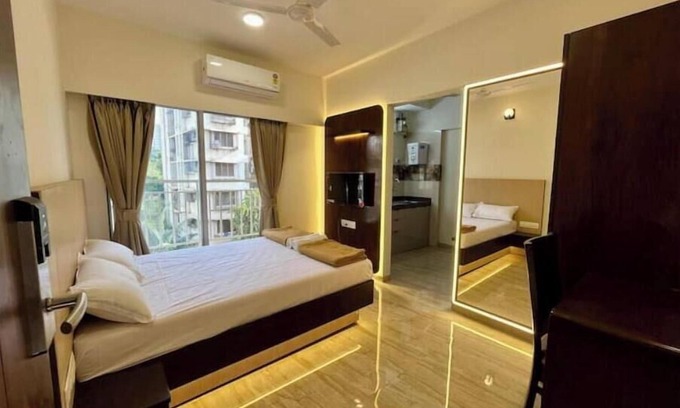Kandivali East Apartamento | 1 Room Kitchen near Mindspace