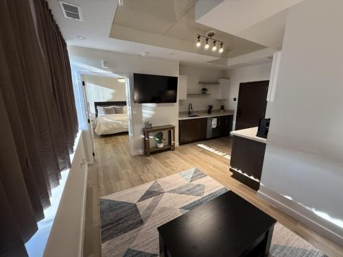 Tulsa Apartamento | 1 - Serenity Suite - 1 - Reese Tower