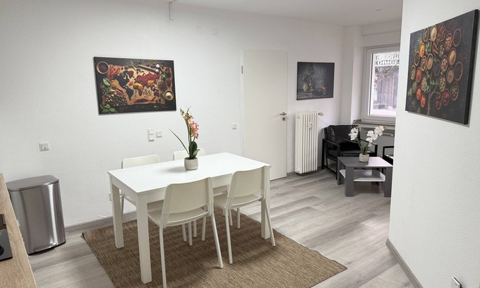 Herne Apartamento | #1 Top room: central & comfortable, shared bathroom