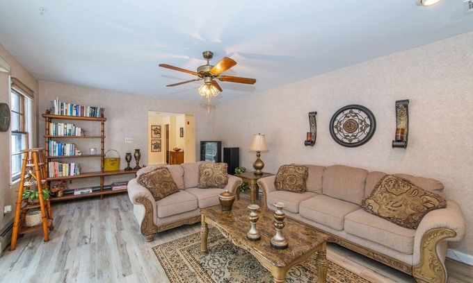Morris Plains Casa | # 1 en la ciudad NJ Clasificado por la revista Dinero, corazón de la histórica del Condado de Morris