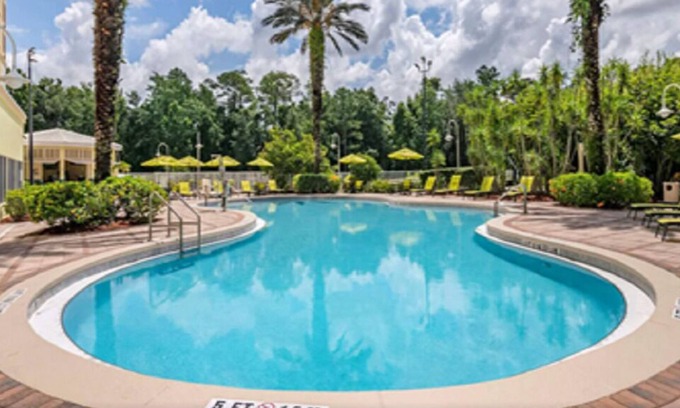 Weston Apartamento | 1 unit1 bedroom1 bathroom sleeps 4 or double 2 bedrooms 2 bathrooms sleeps 6