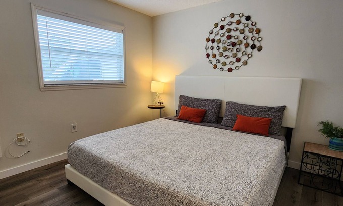 Warm Mineral Springs Casa | #1 Vacation near Mineral Springs