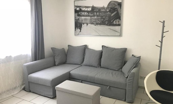 Wuppertal Apartamento | 1 Zimmer Wohnung mit Küche und Bad in Wuppertal Ferienwohnung