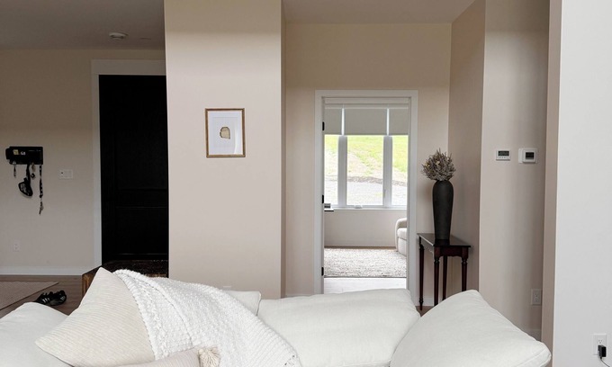 Greater Napanee Casa | 10-Acre BoQ/PEC Estate, Waterfront, 3BR Ensuite & Walk-in, +1BR, Gourmet Kitchen
