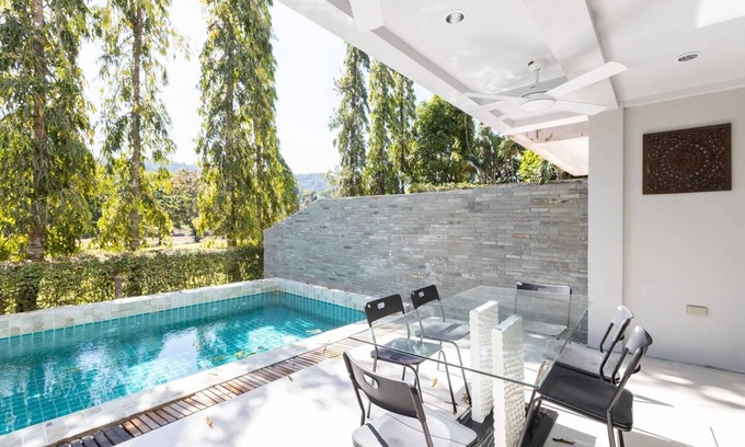 Kathu Casa | 10 habitaciones para 28 personas, 2 piscinas privadas. 7km de la playa de Patong