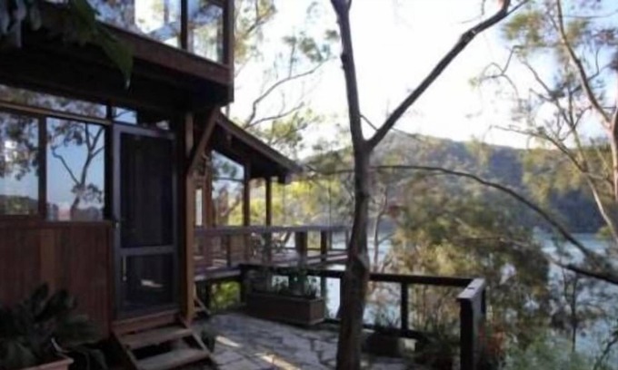 Cottage Point Casa | 10 Cottage Point Road