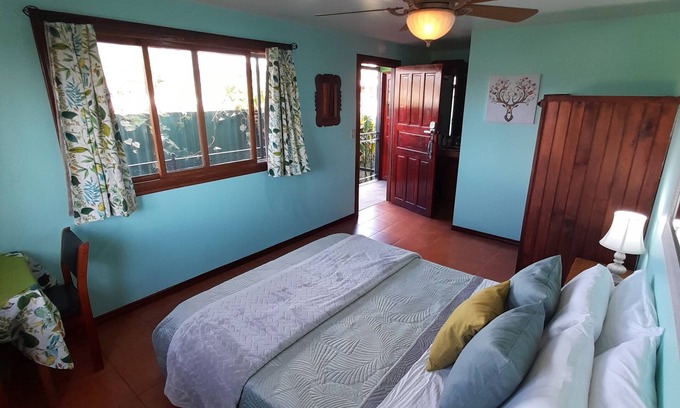San Isidro Apartamento | 10 km's From SJO Airport In the Cool Hills of the Central Valley!