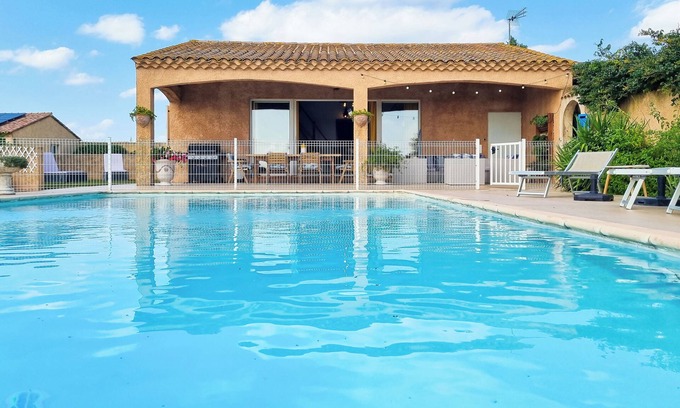 Arles Otro | Villa de campo, en 20 ha de prados, 2 dormitorios + entrepiso 3SDB aire acondicionado piscina
