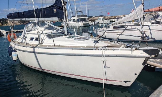 Crozon Alquiler De Eote | 10 m boat in Morgat harbour