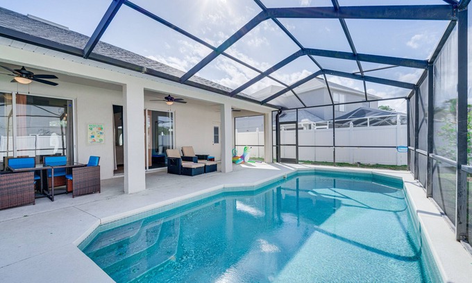 Bridgewater Crossing Casa | 10 Mi to Disney: Home w/ Private Pool in Davenport
