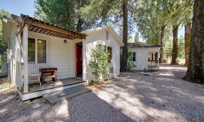 Cobb Apartamento | 10 Mi to Twin Pine Casino: Peaceful Cabin Getaway