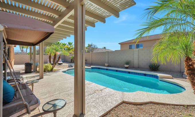 Mesa Casa | 10 min to Bell Bank Park, 5 min to Eastmark, Hiking, and Activities!