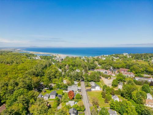 Ogunquit Casa | 10-Min Walk to Beach - Huge Deck - Near Downtown