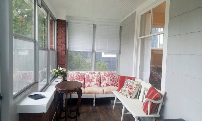 Petoskey Casa | 10 min walk to downtown Petoskey