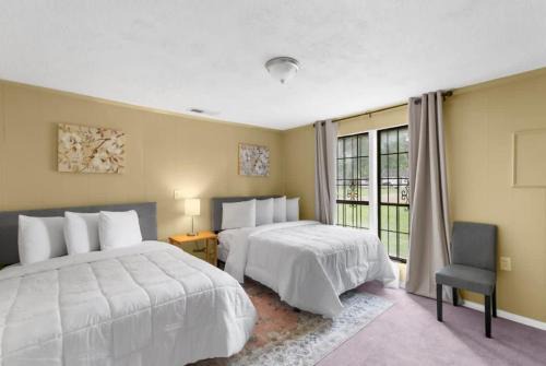 Birmingham Casa | 10 Mins to Downtown Birmingham- Fresh in Fairfield