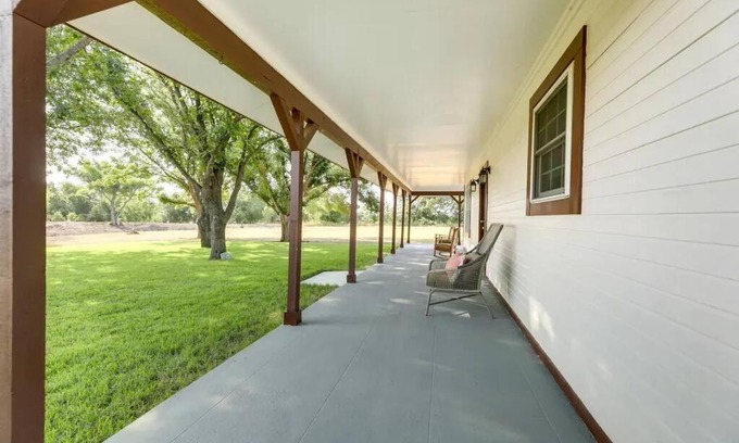 Coupland Casa | 10 mins to Samsung Taylor -Home in Coupland, Texa