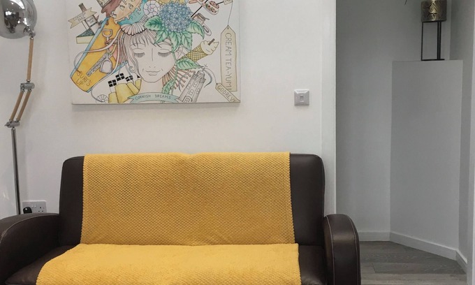 Camborne Cama Y Desayuno | 10 Minute Drive to the Beach - Private Suite B & B - North Cornish Coast